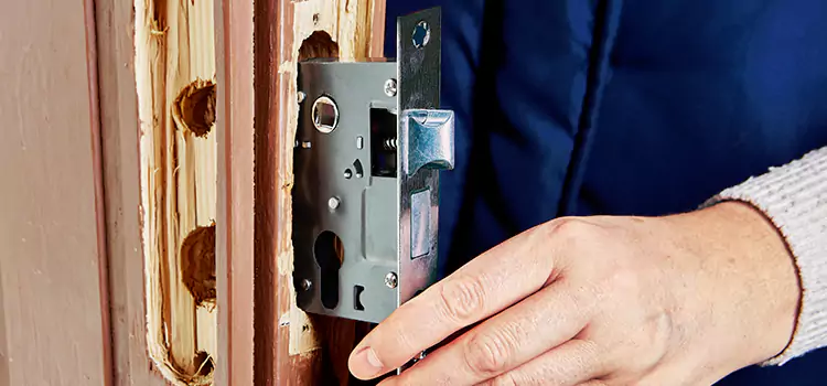 Garage Door Lock Replacement Hyattsville